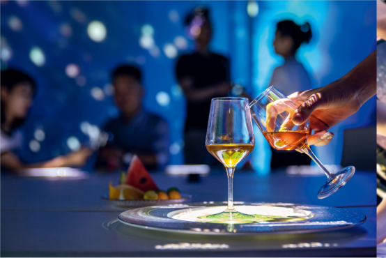 秀色可餐体验馆：美景美食，虚实相生